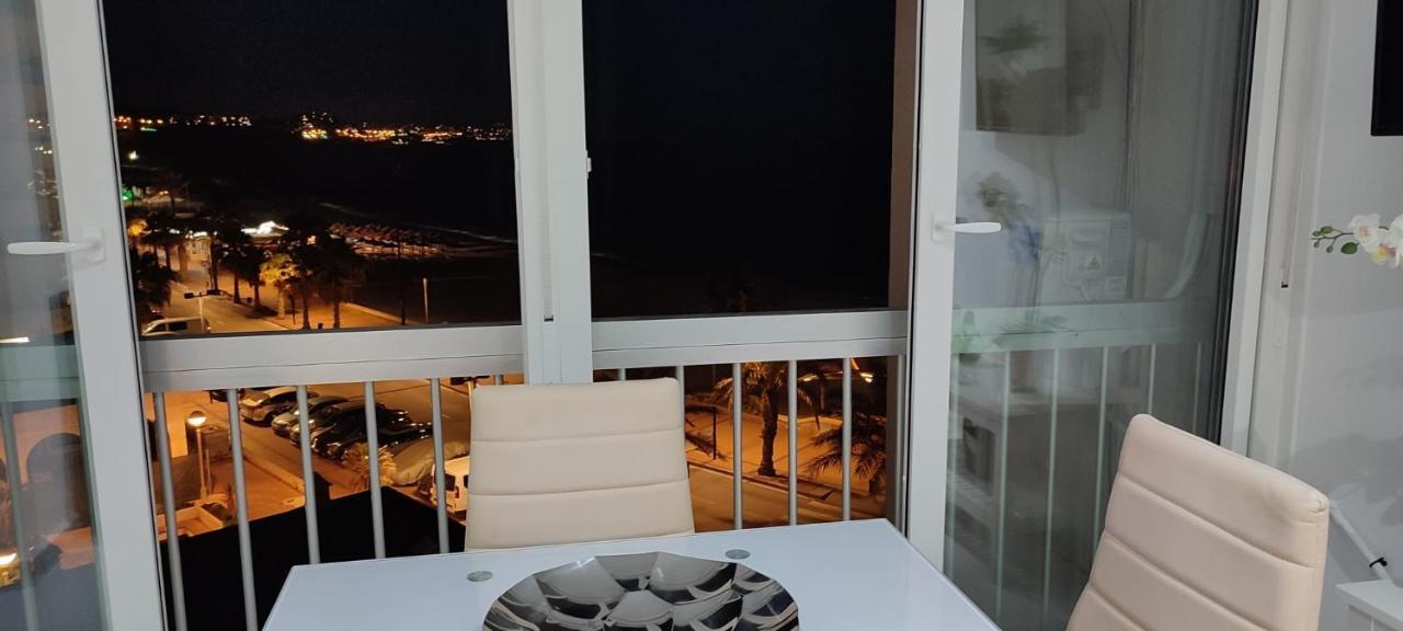 Turisstiko Playa Carvajal Apartment Fuengirola Ngoại thất bức ảnh