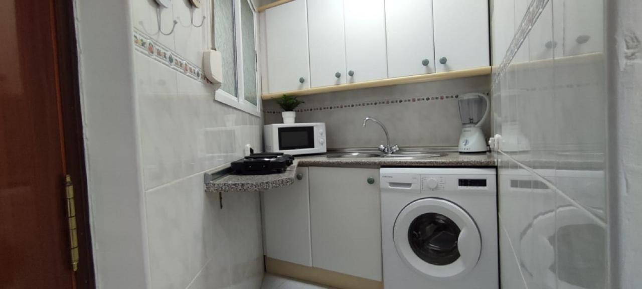 Turisstiko Playa Carvajal Apartment Fuengirola Ngoại thất bức ảnh